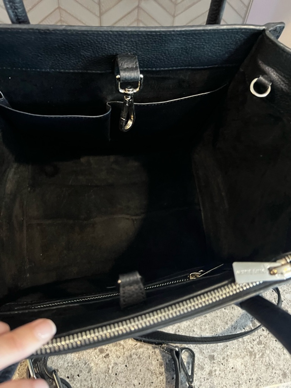 Annie Bing Madison Tote - Picture 4 of 5